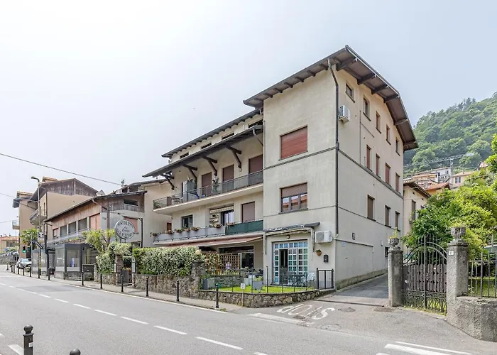 Romantic Hideaway With Private Parking Lägenhet *